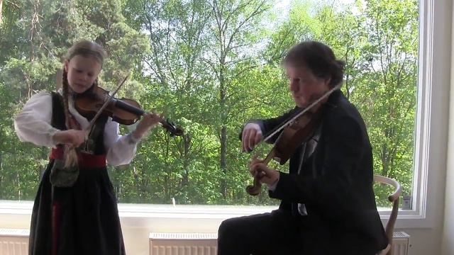 Musical Calendar: May смотреть онлайн