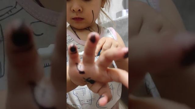 Татуировки #декрет #мамадочь #фломастеры #детицветыжизни #shorts #рекомендации смотреть онлайн