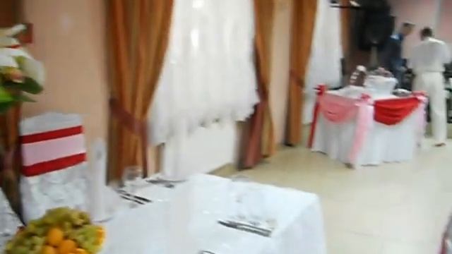 Оформление свадьбы в красно-розовом цвете смотреть онлайн