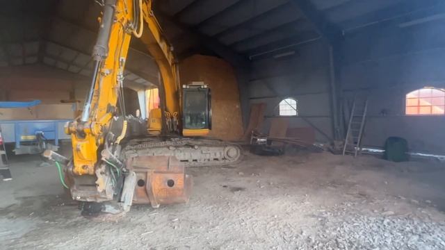 Köp - Grävmaskin JCB JS200 смотреть онлайн
