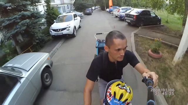 Hamax "Observer" + Windscreen + Thule Coaster XT смотреть онлайн