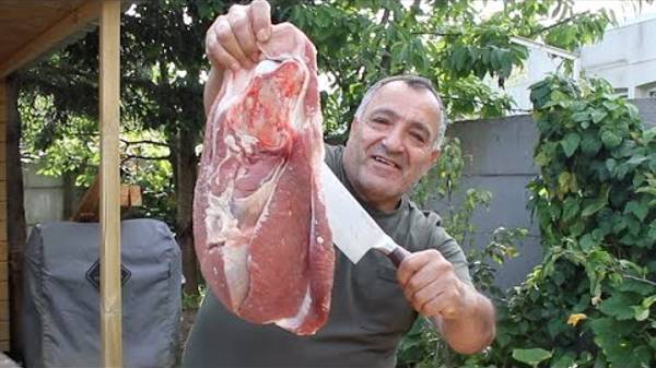 Мясо тает во рту как масло! Приготовлено в афганском казане на костре смотреть онлайн