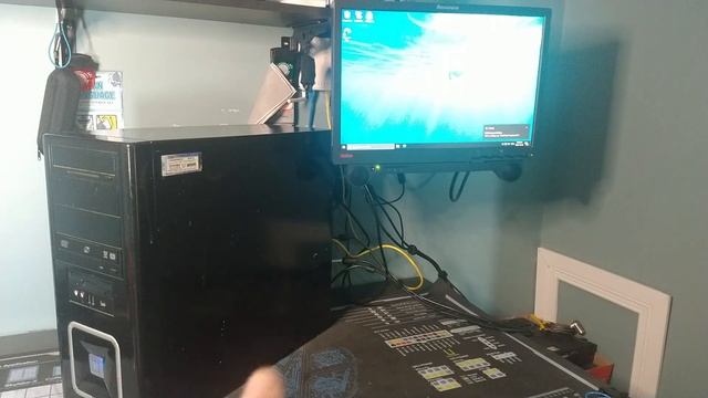 Intel Core 2 Quad Q8400 System смотреть онлайн