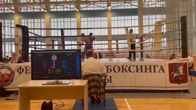 Стоячий нокдаун с бокового #knockdown #кикбоксинг #мс #fight смотреть онлайн