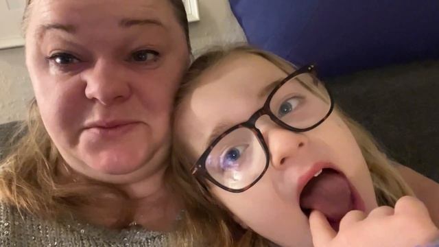 HALEY BLIVER SYG - HVAD MOD HUN FEJLER?