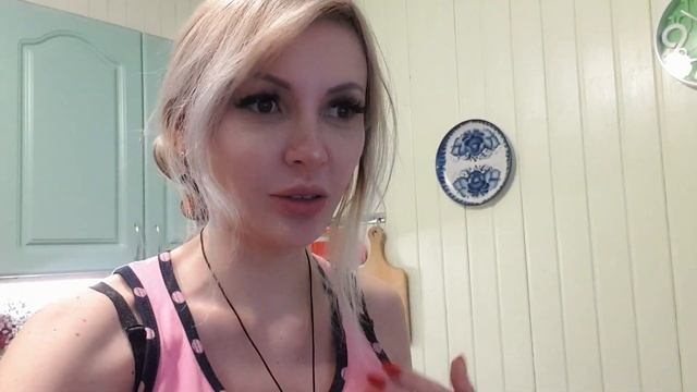 Сколько ТРАТИМ на ЕДУ? ? Не удержались и НАГОТОВИЛИ ТАЗ САЛАТА ?? |  Ксюнька изучает ПОДАРОК ??