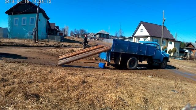 мтз-82 в газоне mtz 82 tractor in the car смотреть онлайн