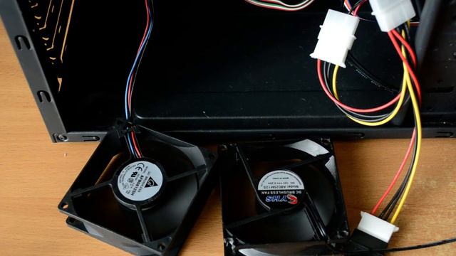 Delta Fun 80mm кулер против обычного кулера