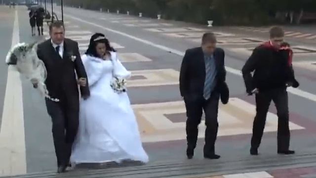 Прогулка Антон и Юля смотреть онлайн