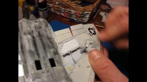 Нанесение смывки. Сборка модели самолета. Часть 11.