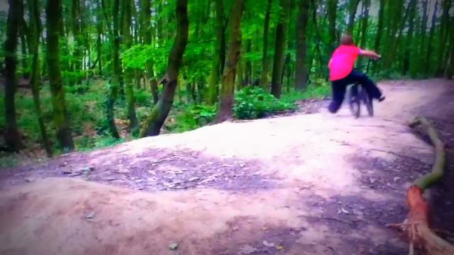 A path going nowhere CRASH!! Wath Woods BMX FAIL!! смотреть онлайн