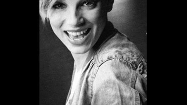 Emma Marrone - Acqua e Ghiaccio смотреть онлайн