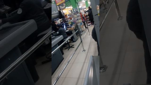 Просрочка в Перекрёстке смотреть онлайн