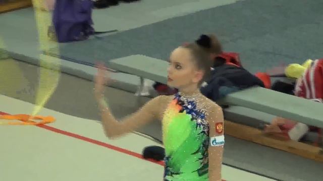 Арина и Дина Аверины (разминка) смотреть онлайн