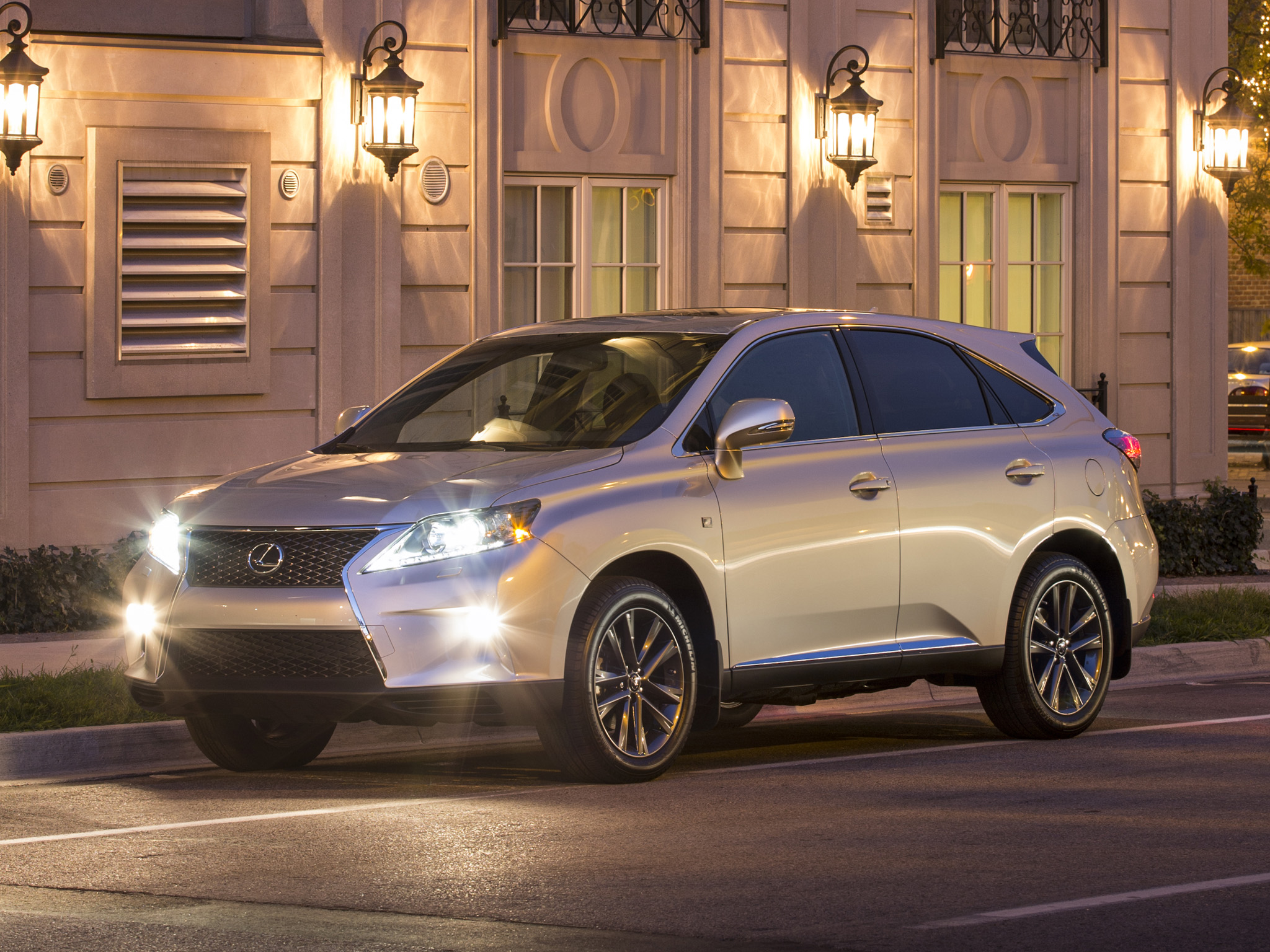 Лексус  RX 350 Замена передних тормозных колодок