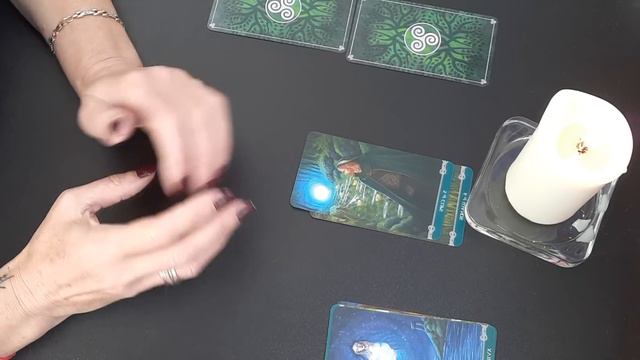 Совет от карт по Вашей ситуации! Почему карты дали такой совет! смотреть онлайн