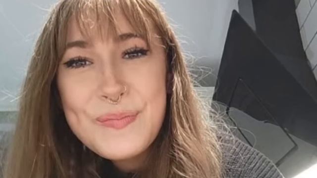 REGGAE SINGER spreads GOOD VIBES on OMEGLE!!! смотреть онлайн