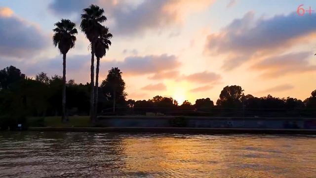 Огненный красивый закат в парке Ха-Яркон на озере в Тель Авив, Израиль! смотреть онлайн