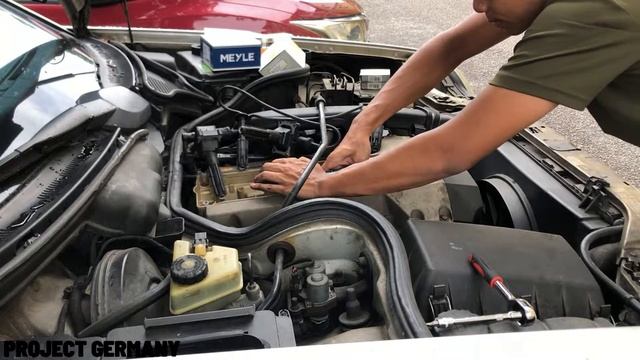"How To Change Spark Plug On Mercedes W210 M111 смотреть онлайн