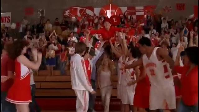 High School Musical - We're All In This Together смотреть онлайн