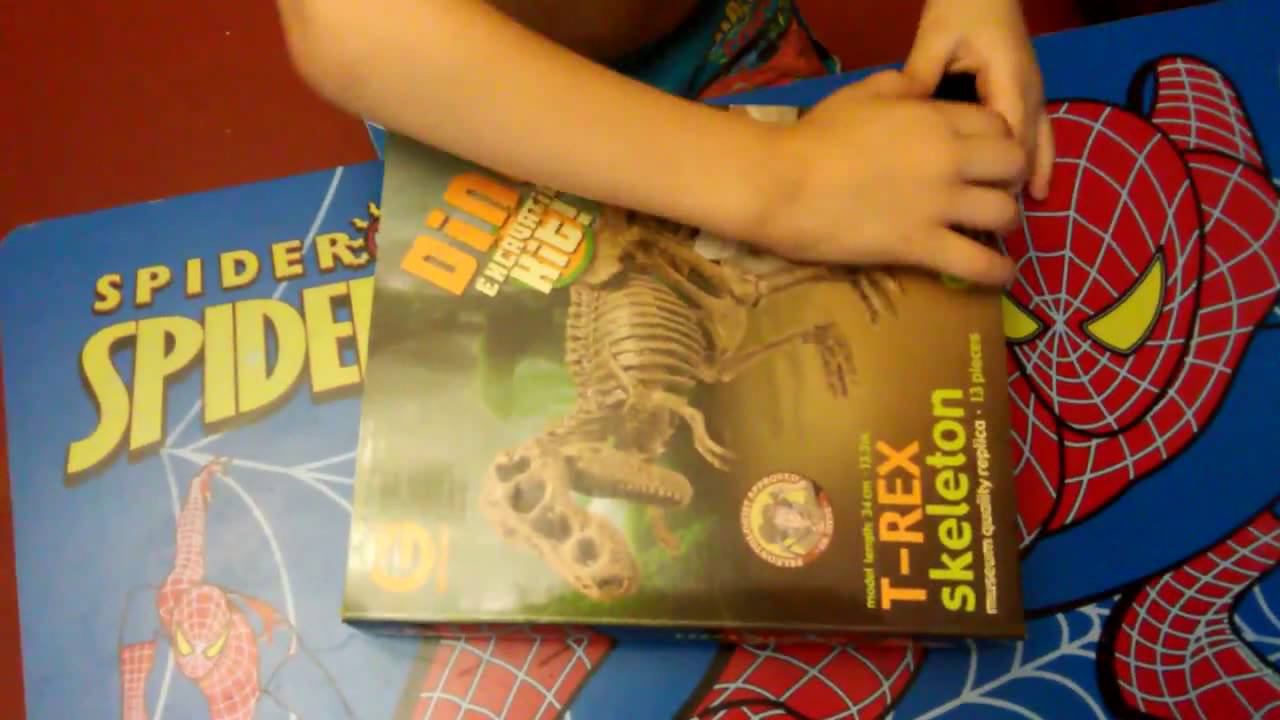 Набор раскопки динозавра. Dino excavation kit смотреть онлайн