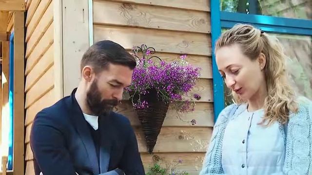 Виктор и Татьяна, родители Саши, о школе Seymour House смотреть онлайн