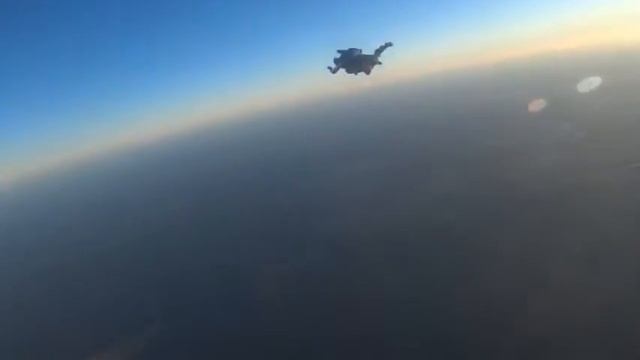 Первый прыжок с парашютом. 6 лет. смотреть онлайн
