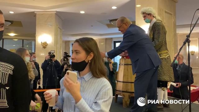 Празднование дня студента в МГУ смотреть онлайн