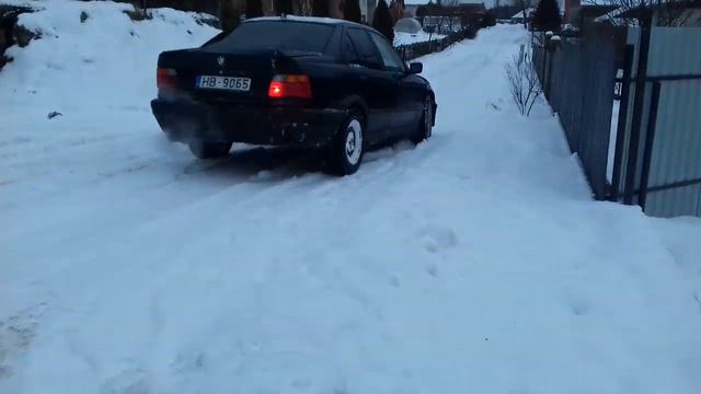 из снега машину вытаскивали смотреть онлайн