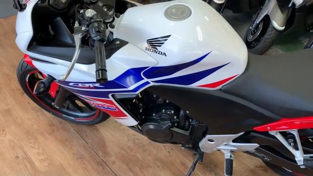 HONDA CBR400R 中古車紹介です♪