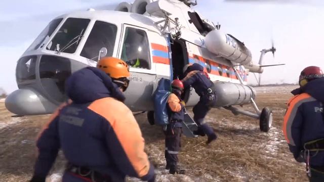 Тренировка спасателей по беспарашютному десантированию смотреть онлайн