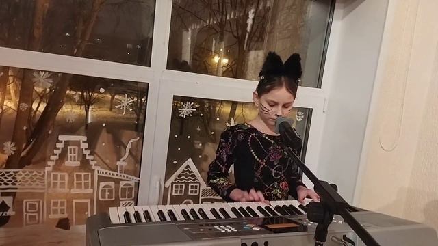 #15YP "Когда я стану кошкой" Исполняет Эмилия Мицлер смотреть онлайн