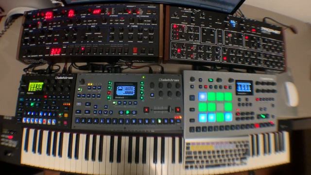 Synth jam with Moog Voyager, Prophet Rev2, Ob6, Digitone, Octatrack and Rytm смотреть онлайн