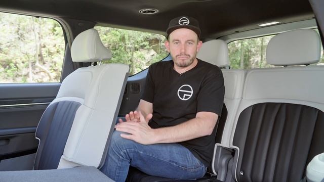 Electric seven seater SUV with some SURPRISING features! 2024 Kia EV9 detailed review смотреть онлайн