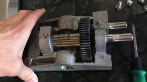 Колбасный шприц,смазка механизма!