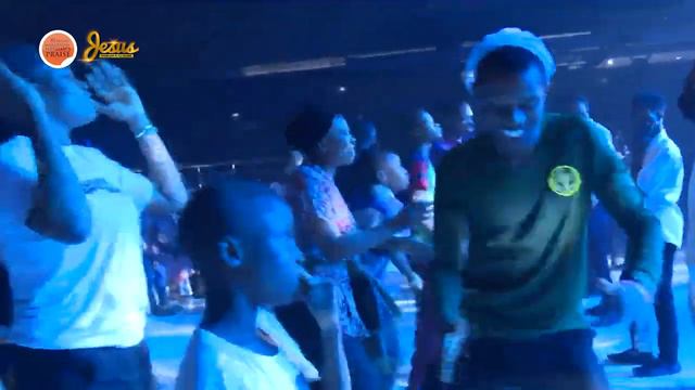 Funke Bada @ 81hrs Marathon Messiah's Praise смотреть онлайн