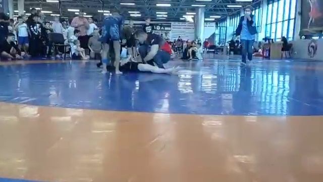 я не хотел сделать травму сопернику подпишитесь на мой канал пажалуста смотреть онлайн