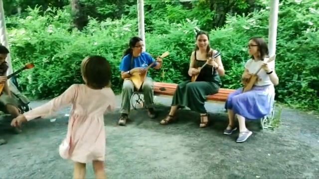 Как мы отмечали День балалайки) смотреть онлайн
