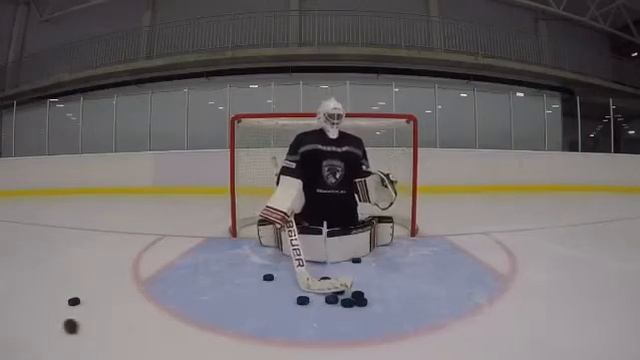 Ловим и отбиваем броски в положении сидя на коленях смотреть онлайн