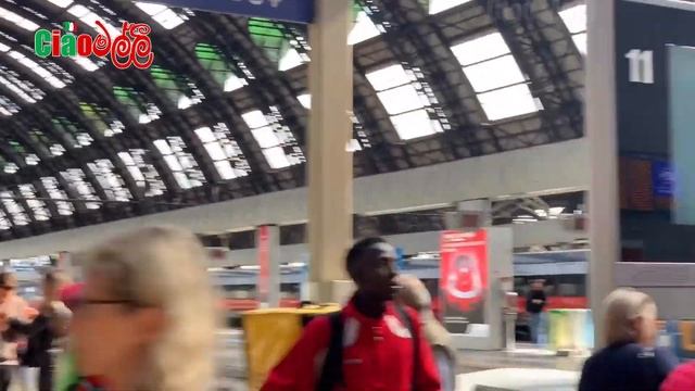 24 Tracks Milano Centrale railway station смотреть онлайн