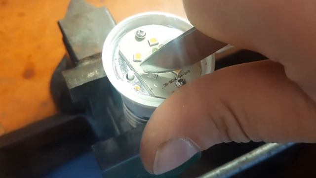 Ремонт светодиодной лампы, Repair Of Led Lamp