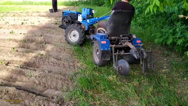 ДВОЙНОЕ ОКУЧИВАНИЕ КАРТОФЕЛЯ МОТОБЛОКОМ ПОСЛЕДНИЙ РАЗ / САМОДЕЛЬНЫЕ ОКУЧНИКИ С ГАЗОВОГО БАЛОНА смотреть онлайн