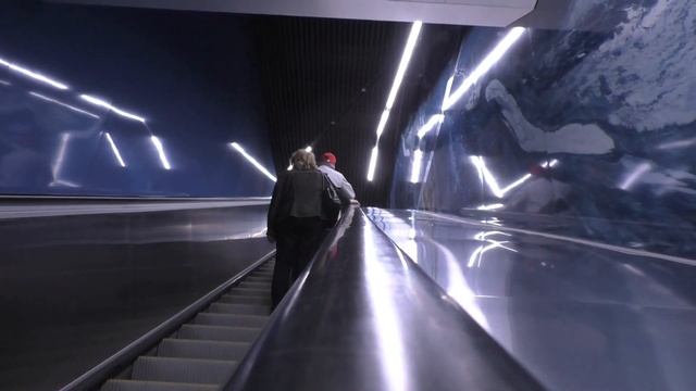 Новокрестовская и Беговая. Новые станции Петербургского метрополитена. Осмотр смотреть онлайн