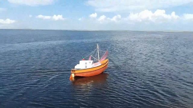 Баркас и Море смотреть онлайн