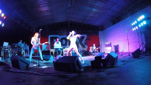 Кроу - Немножко влюбленная live Rock on the water смотреть онлайн