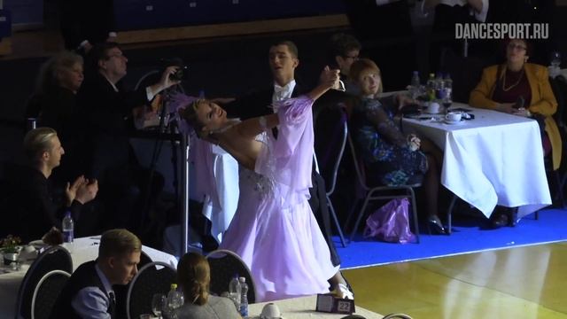 Marco Bodini - Kristina Charitonovaite ITA, Viennese Waltz | 2018 WDSF World Open Standard смотреть онлайн