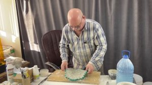 Мастер-класс №44 - Большие силиконовые формы и особенности их заливки гипсом. Розетка для декора.