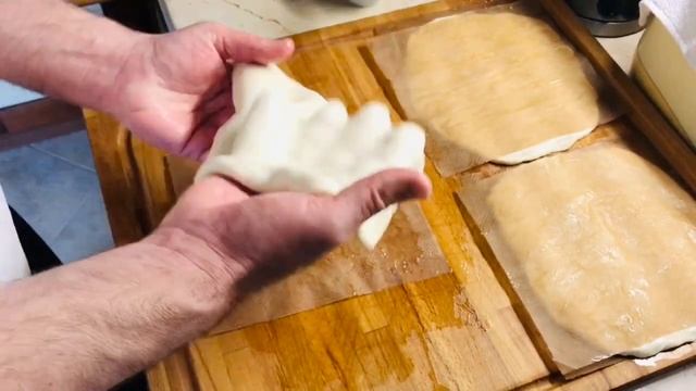 ШТРУДЕЛЬ С ЯБЛОКАМИ ИЗ СЛОЁНОГО ТЕСТА/ PITA SA JABUKAMA смотреть онлайн