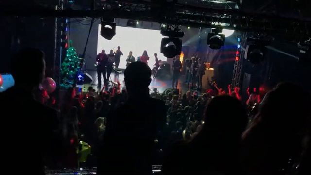 Куранты - Новый год с Аязом Шабудтиновым смотреть онлайн
