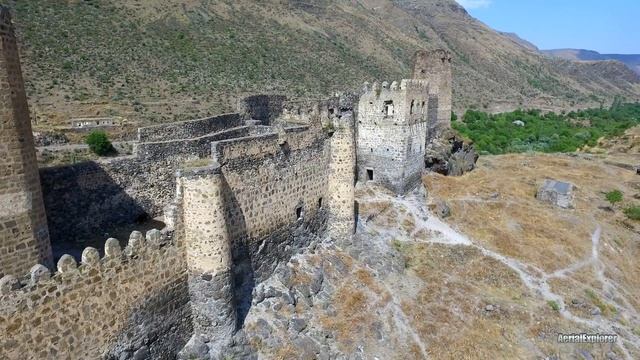 Khertvisi Fortress / ხერთვისის ციხე / Крепость Хертвиси / - 4K aerial video footage DJI Inspire 1 смотреть онлайн